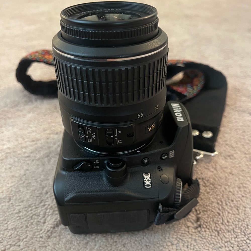 Nikon D90 - Picture 16 of 17